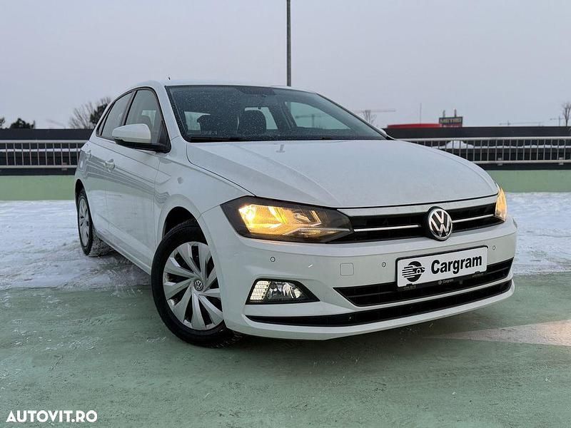 Second-hand VW Polo Comfortline 95 CP (69 kW) 2020 Culoarealb Hatchback