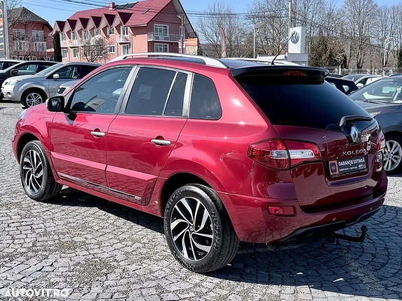 Second-hand Renault Koleos 173 CP (127 kW) 2015 Culoarerosu SUV