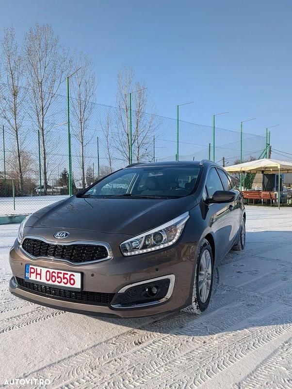 Culoaremaro Utilizat 2016 Kia Ceed DREAM-TEAM Edition Hatchback | 7.290 EUR (Preț OK) - Imagine 1/4