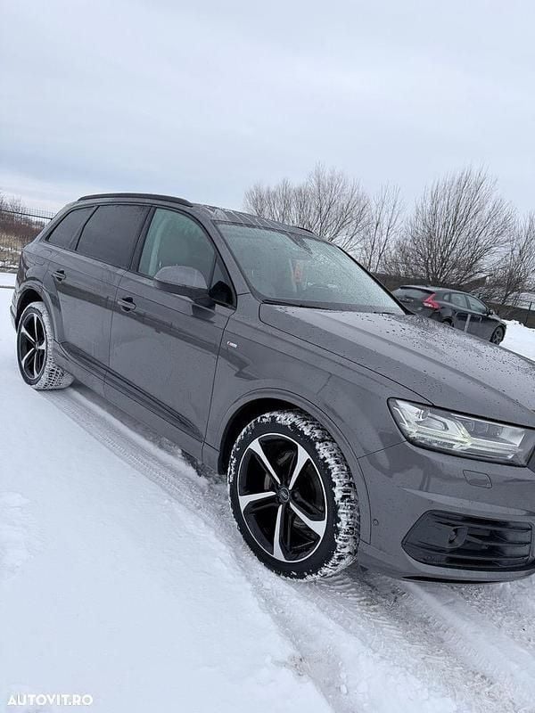 Second-hand Audi Q7 S-Line 286 CP (210 kW) 2019 Culoaregri SUV