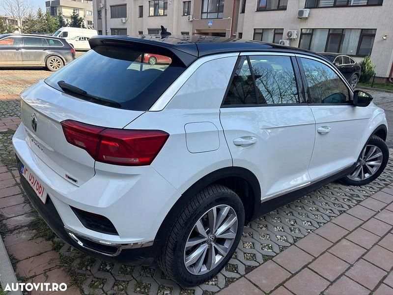 Second-hand VW T-Roc Sport 150 CP (110 kW) 2018 Culoarealb SUV