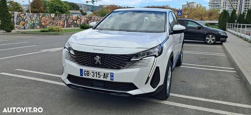 Culoarealb Utilizat 2022 Peugeot 3008 Active SUV | 16.777 EUR (Preț bun) - Imagine 1/4