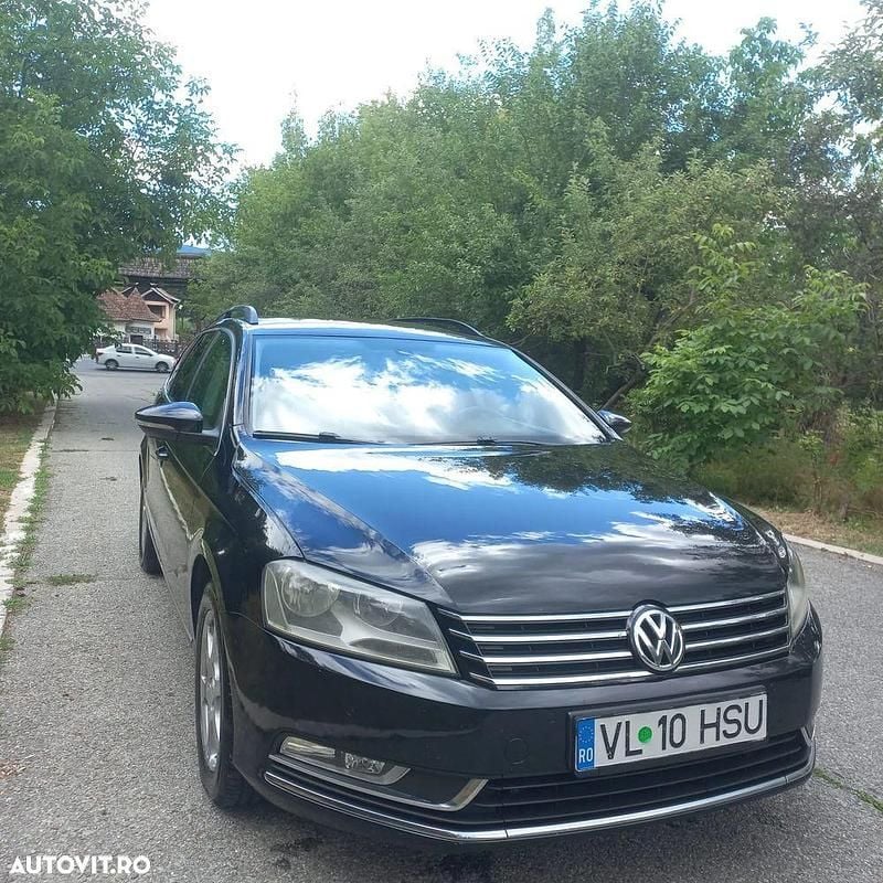 Negru Utilizat 2011 VW Passat Highline Break | 6.550 EUR (Preț OK) - Imagine 1/4