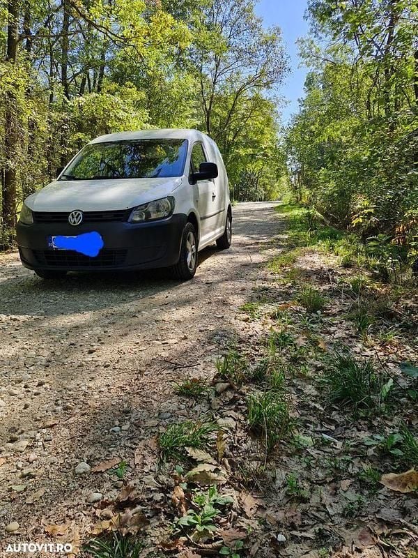 Alb Utilizat 2012 VW Caddy Monovolum | 5.600 EUR (Preț bun) - Imagine 1/4