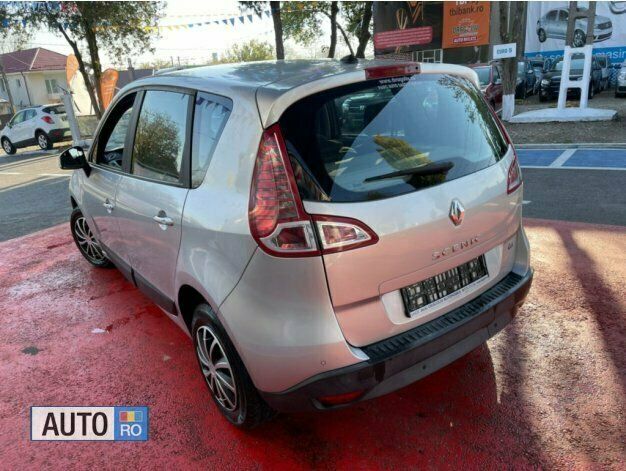 Second-hand Renault Scénic III 86 CP (63 kW) 2010 Argintiu Monovolum