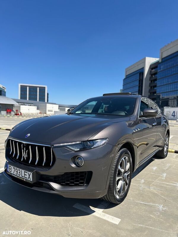 Gri Utilizat 2018 Maserati Levante SUV | 34.800 EUR (Puțin scump) - Imagine 1/4