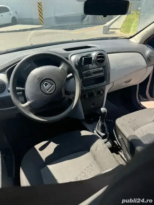 Utilizat 2013 Dacia Logan Berlinǎ | 3.300 EUR (Preț OK) - Imagine 1/4