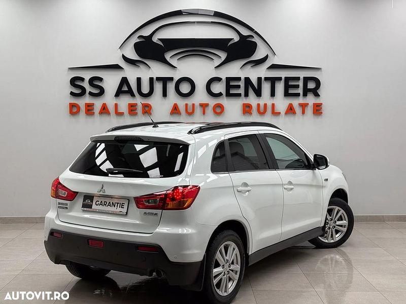 Second-hand Mitsubishi ASX Instyle 150 CP (110 kW) 2011 Culoarealb SUV