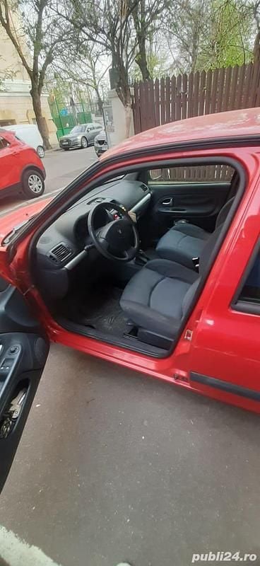 Second-hand Renault Clio 75 CP (55 kW) 2005 Monovolum