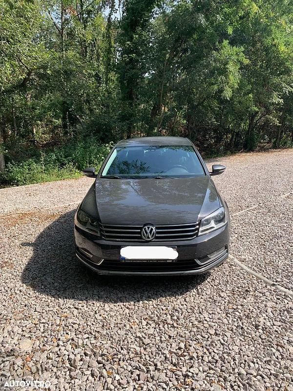 Culoaregri Utilizat 2012 VW Passat Berlinǎ | 8.500 EUR (Preț OK) - Imagine 1/4