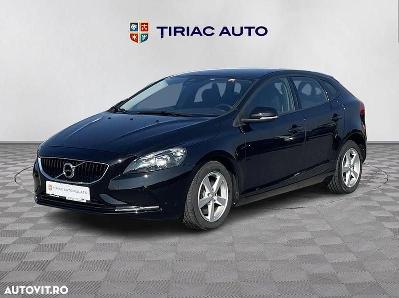 Second-hand Volvo V40 120 CP (88 kW) 2018 Culoarenegru Hatchback
