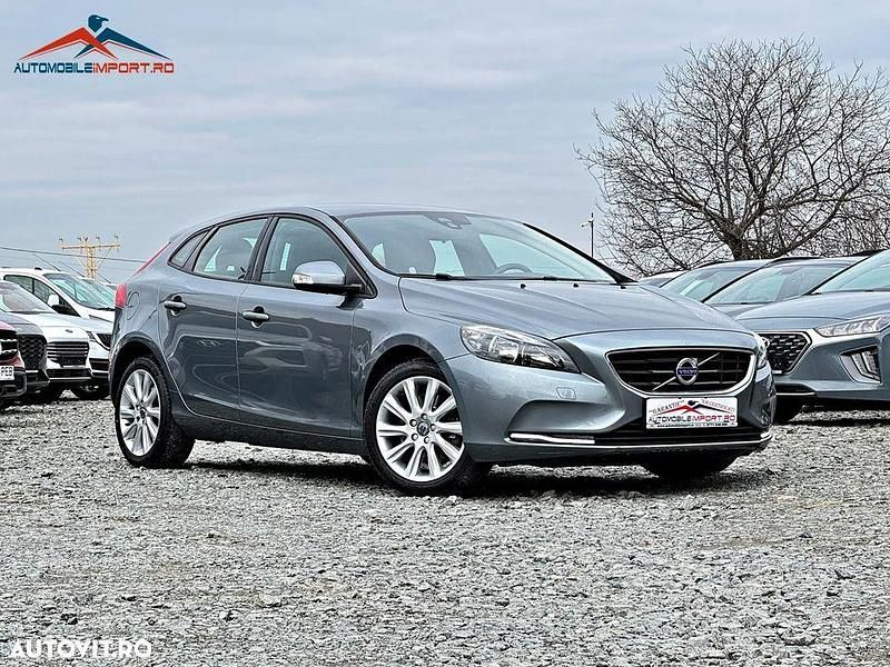 Second-hand Volvo V40 Momentum 120 CP (88 kW) 2016 Culoaregri Hatchback
