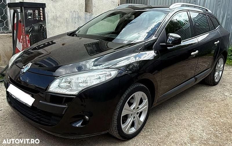 Culoarenegru Utilizat 2011 Renault Mégane GrandTour Break | 3.950 EUR (Preț OK) - Imagine 1/4