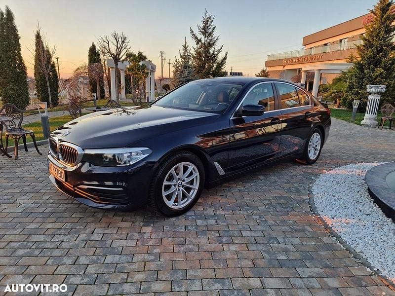 Culoarealbastru Utilizat 2018 BMW 520 Berlinǎ | 20.900 EUR (Preț bun) - Imagine 1/4