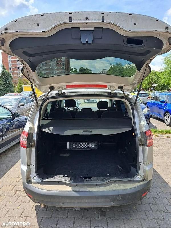 Second-hand Ford S-MAX Titanium 163 CP (119 kW) 2014 Gri Monovolum