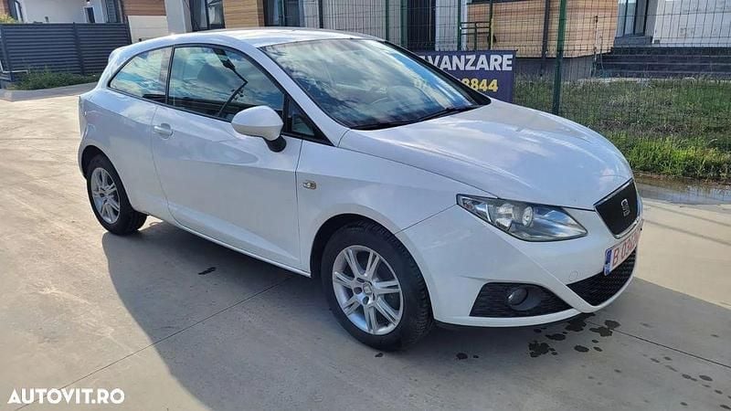 Culoarealb Utilizat 2010 Seat Ibiza Reference Coupe | 1.999 EUR (Preț bun) - Imagine 1/4