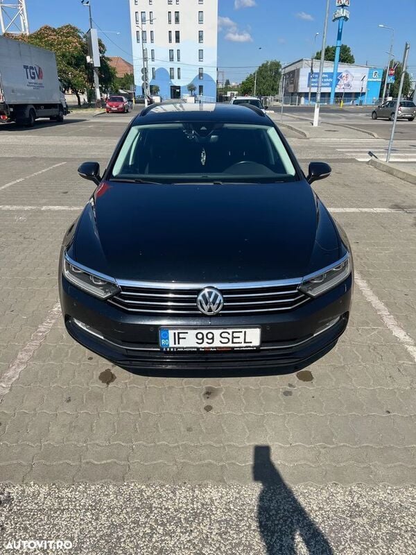 Negru Utilizat 2018 VW Passat Comfortline Break | 13.600 EUR (Preț bun) - Imagine 1/4