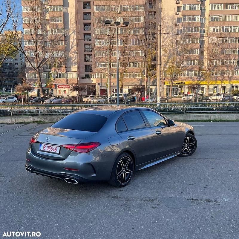 Second-hand Mercedes C220 AMG line 200 CP (147 kW) 2023 Culoareargint Berlinǎ