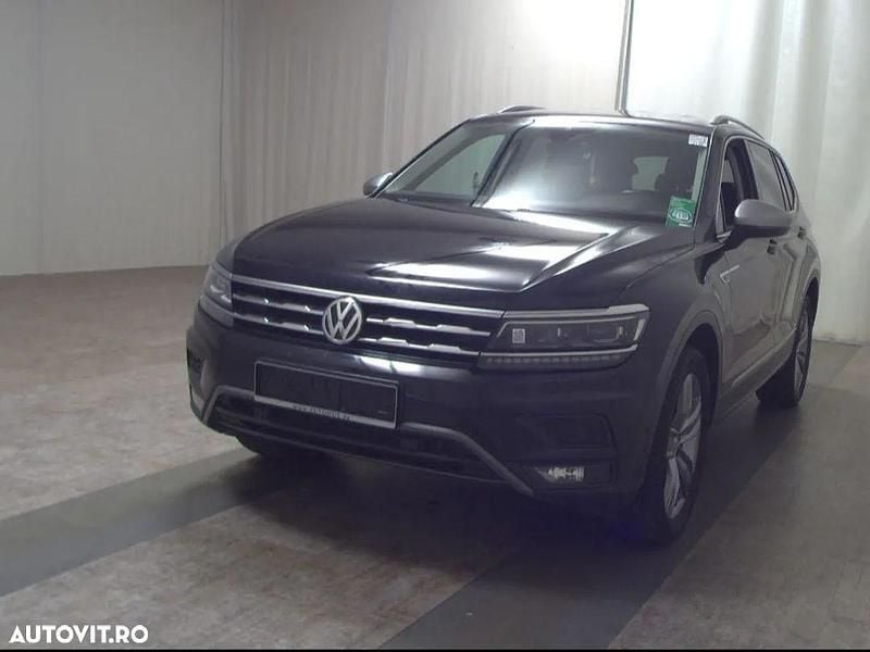 Culoarenegru Utilizat 2020 VW Tiguan Allspace Highline SUV | 22.990 EUR (Preț OK) - Imagine 1/4