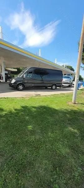 Second-hand Mercedes Sprinter 190 CP (139 kW) 2011 Negru Van