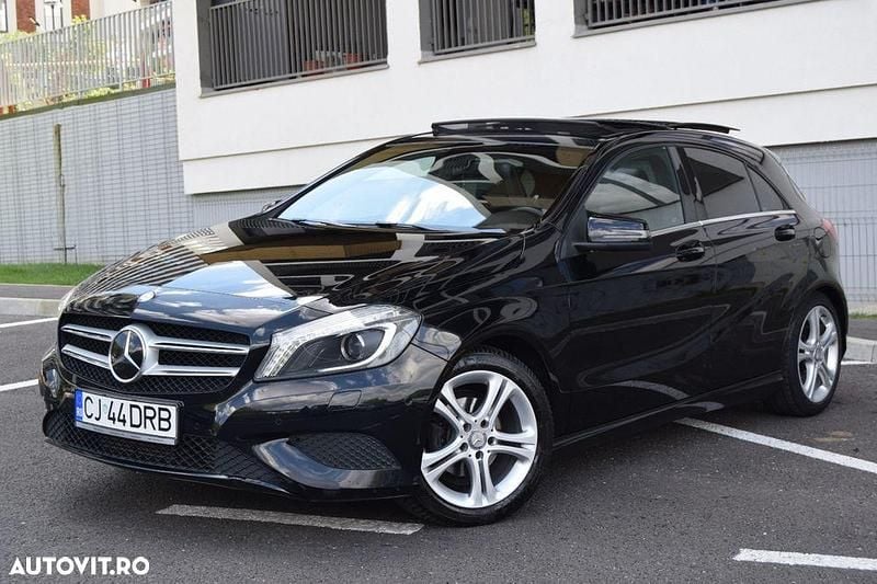 Culoarenegru Utilizat 2012 Mercedes A180 Hatchback | 9.850 EUR (Puțin scump) - Imagine 1/4
