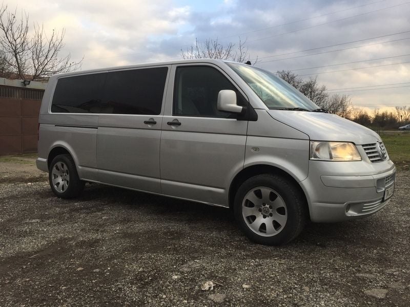 Second-hand VW Caravelle 174 CP (127 kW) 2007 Argint Monovolum