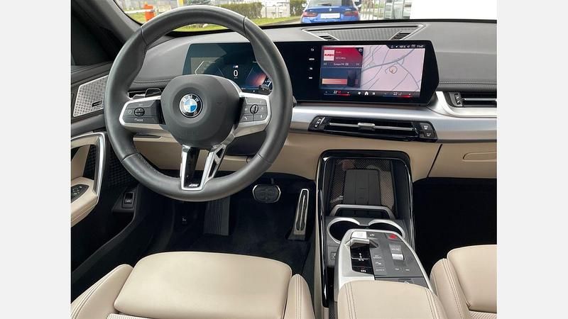 Second-hand BMW X1 Comfort Edition 156 CP (114 kW) 2025 Negru sapphire metalizat SUV