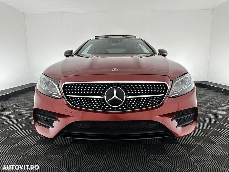 Culoarerosu Utilizat 2017 Mercedes E200 AMG line Coupe | 29.000 EUR (Super Preț) - Imagine 1/4