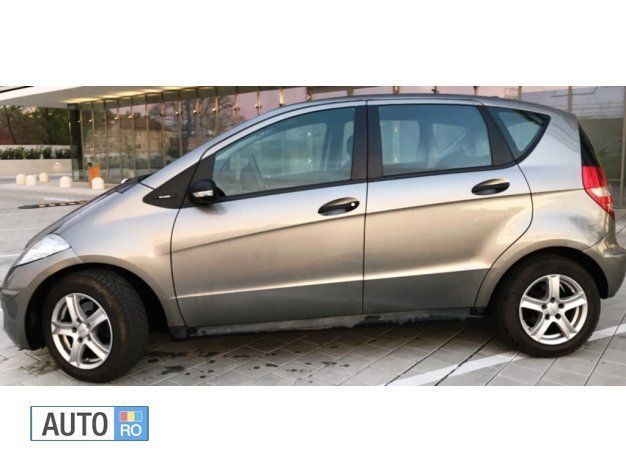Gri Utilizat 2004 Mercedes A150 Hatchback | 2.590 EUR - Imagine 1/4