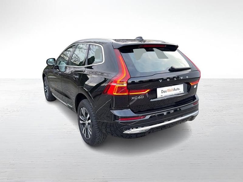 Second-hand Volvo XC60 Inscription 253 CP (186 kW) 2021 Negru  normal SUV