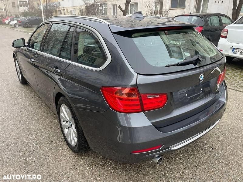 Second-hand BMW 318 Sport Line 143 CP (105 kW) 2015 Culoarealbastru Break