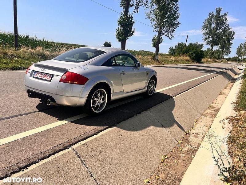 Gri Utilizat 2003 Audi TT Coupe | 3.200 EUR - Imagine 1/4