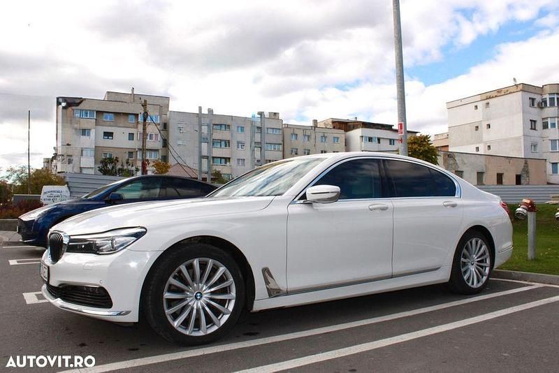 Culoarealb Utilizat 2016 BMW 730 Comfort Edition Berlinǎ | 31.800 EUR (Preț OK) - Imagine 1/4