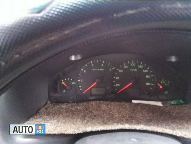 Second-hand Ford Transit 86 CP (63 kW) 2005 Alb Van