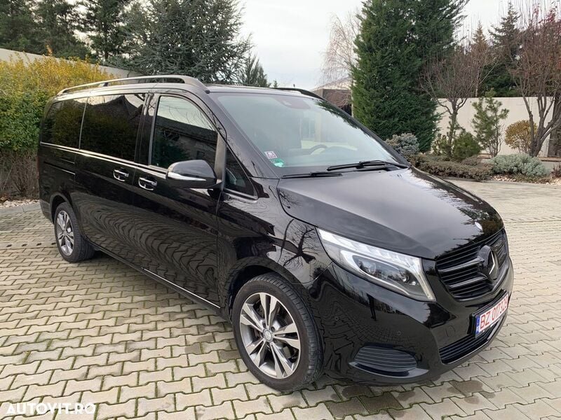 Negru Utilizat 2017 Mercedes V250 Avantgarde Edition Monovolum | 32.500 EUR (Super Preț) - Imagine 1/4