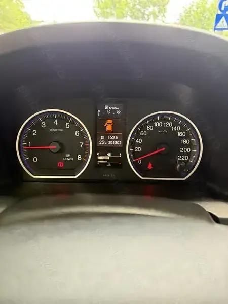 Utilizat 2010 Honda CR-V SUV | 6.000 EUR - Imagine 1/4