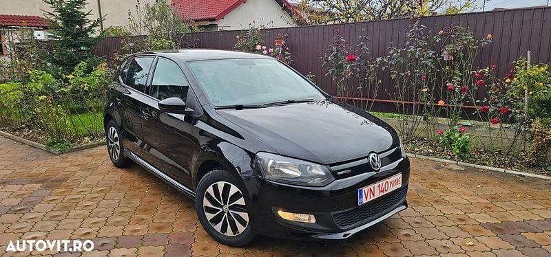 Culoarenegru Utilizat 2013 VW Polo | 4.100 EUR (Preț OK) - Imagine 1/4