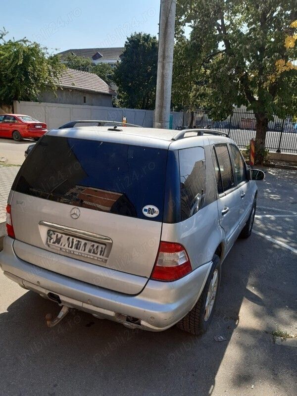 Second-hand Mercedes ML400 184 CP (135 kW) 2002 SUV