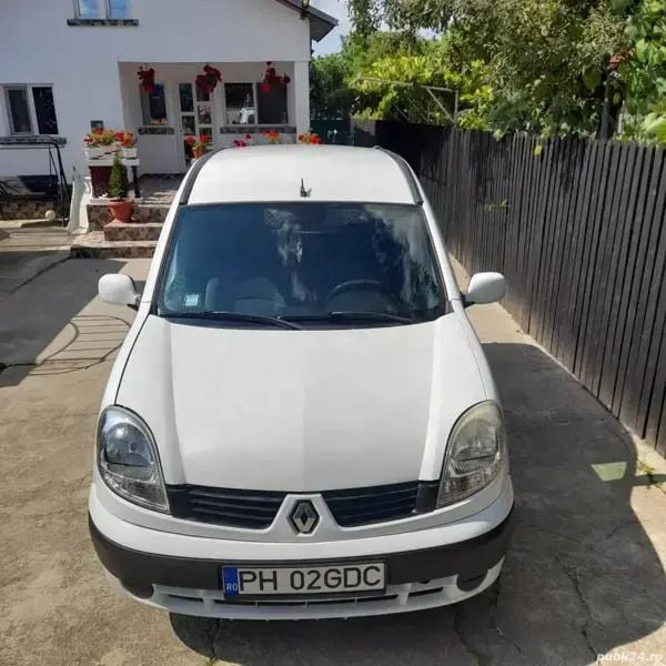 Utilizat 2008 Renault Kangoo Monovolum | 2.500 EUR (Preț bun) - Imagine 1/4
