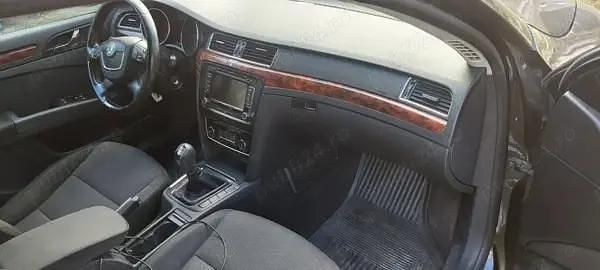 Second-hand Skoda Superb 170 CP (125 kW) 2009 Negru Berlinǎ