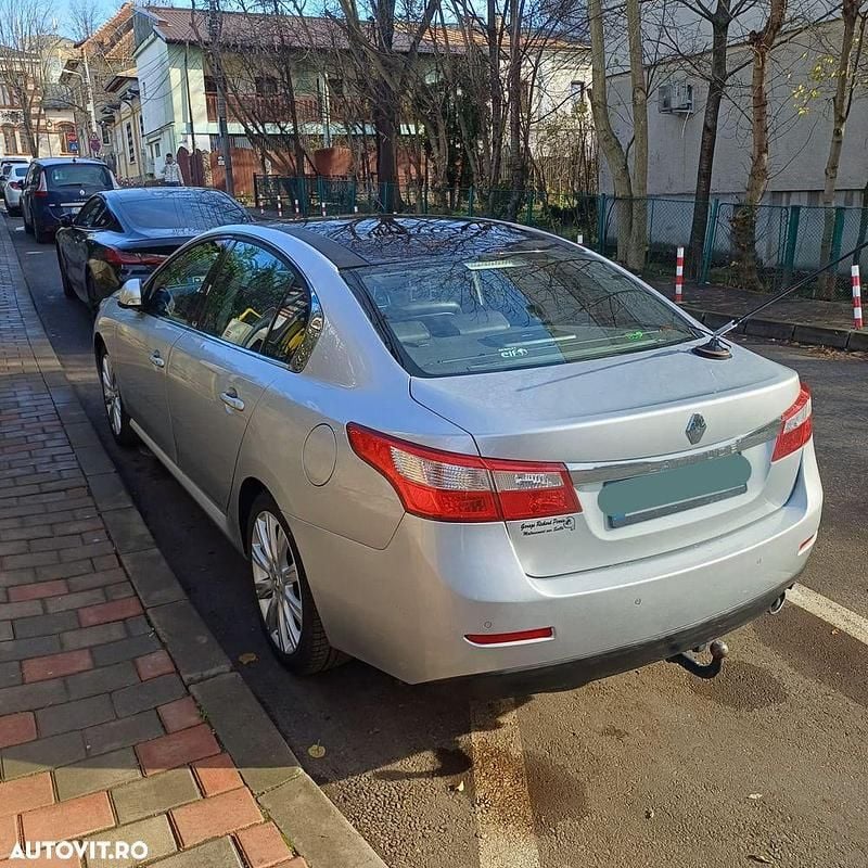Culoaregri Utilizat 2011 Renault Latitude Initiale Berlinǎ | 5.500 EUR (Preț OK) - Imagine 1/4