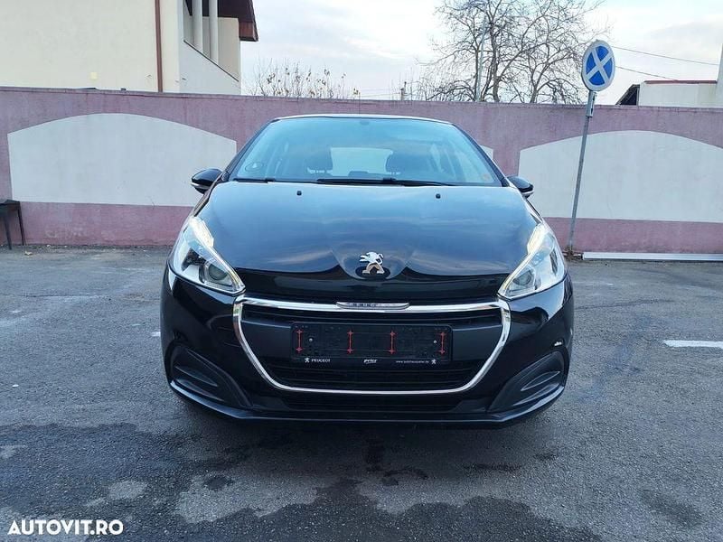 Second-hand Peugeot 208 Active 82 CP (60 kW) 2015 Culoarenegru Hatchback