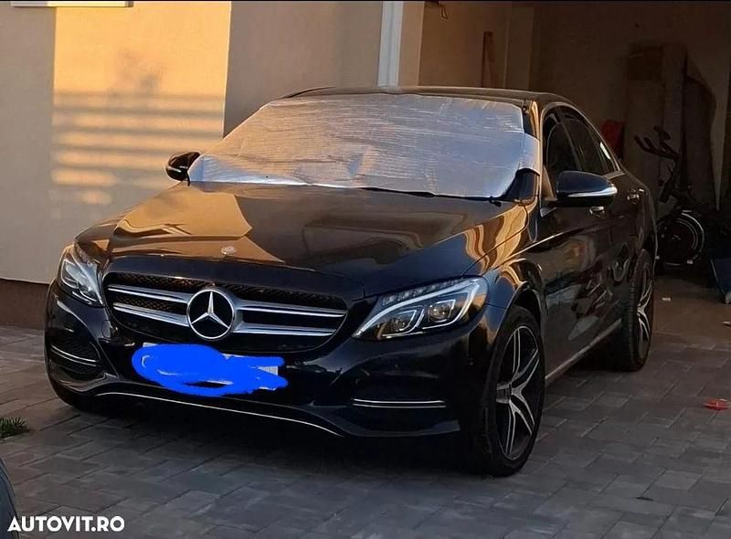 Culoarealbastru Utilizat 2015 Mercedes C180 Exclusive Berlinǎ | 13.899 EUR (Preț OK) - Imagine 1/4
