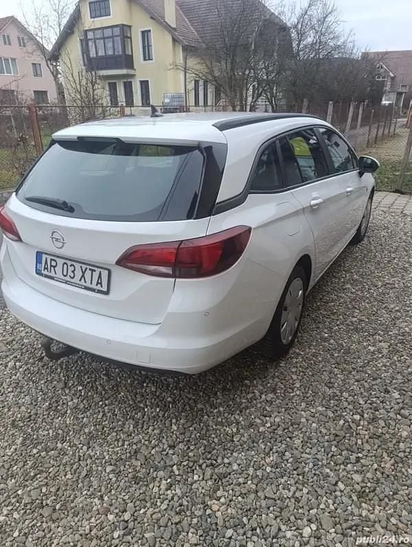 Second-hand Opel Astra 110 CP (80 kW) 2018 Alb Break