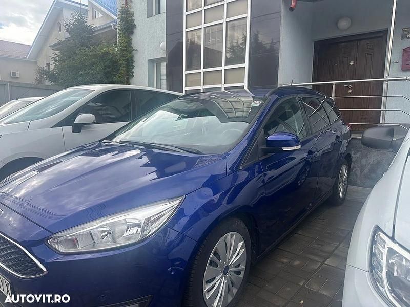 Culoarealbastru Utilizat 2017 Ford Focus ST-Line Break | 5.300 EUR - Imagine 1/4