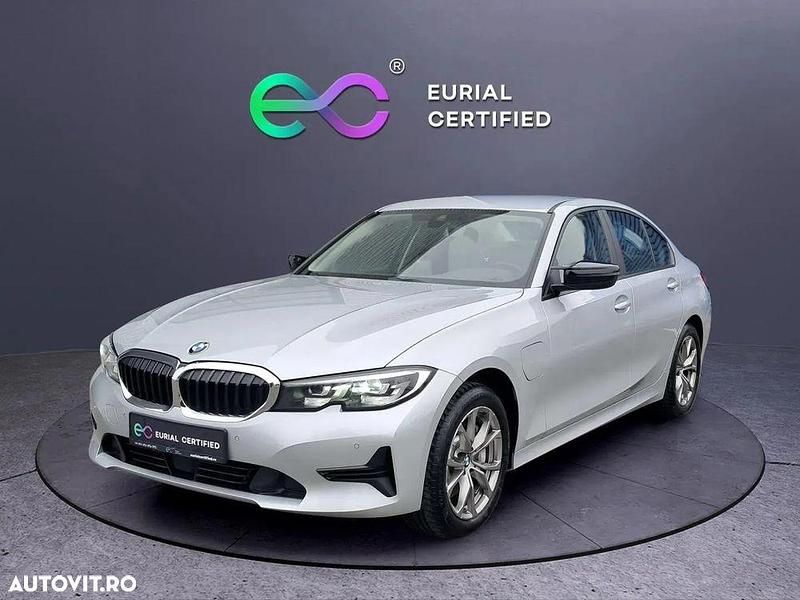 Culoareargint Utilizat 2020 BMW 330e Advantage Berlinǎ | 26.990 EUR (Preț OK) - Imagine 1/4