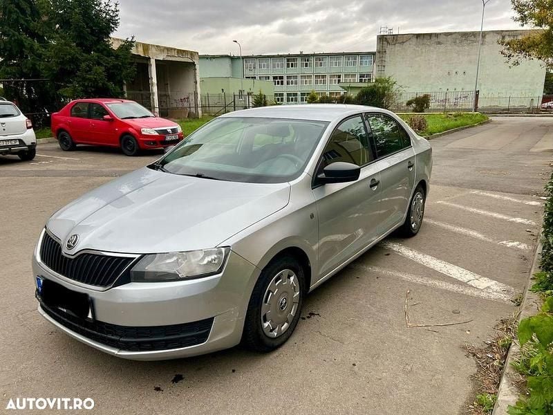 Culoaregri Utilizat 2012 Skoda Rapid Berlinǎ | 3.900 EUR (Super Preț) - Imagine 1/4