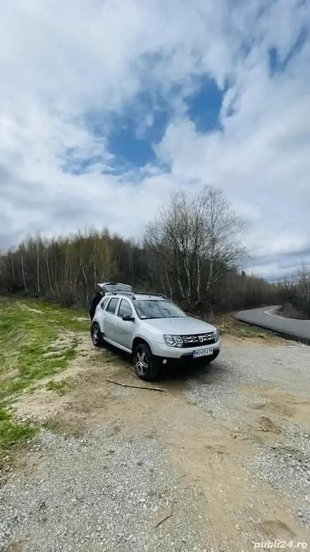 Utilizat 2016 Dacia Duster SUV | 8.950 EUR (Puțin scump) - Imagine 1/3