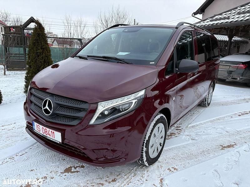 Second-hand Mercedes Vito 163 CP (119 kW) 2016 Culoarerosu Van