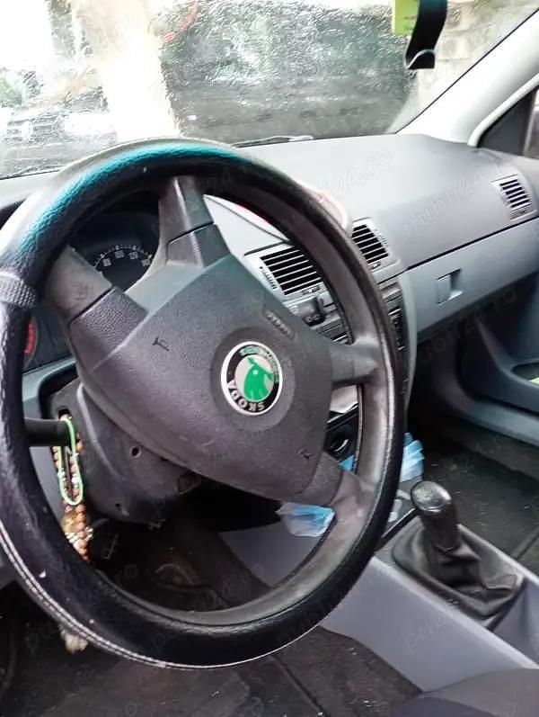 Utilizat 2003 Skoda Fabia Hatchback | 1.000 EUR (Preț OK) - Imagine 1/4